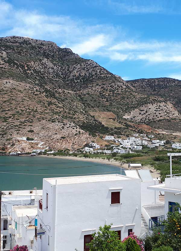 Stay at Kamares Sifnos, with sea view